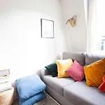 Hostnfly Apartments - Beautiful Cosy And Bright Appt Near Parc Monceau